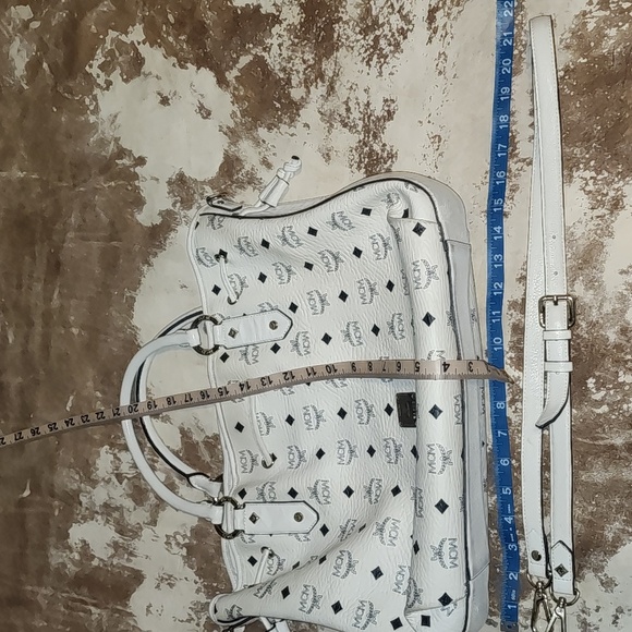 Auth MCM Visetos White Drawstring Bucket Two way bag - Picture 15 of 16